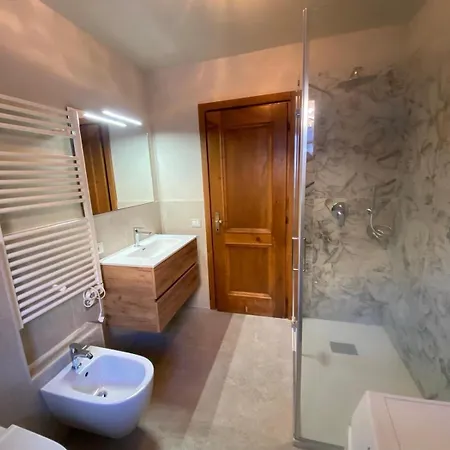 Petit Flower Apartment *
