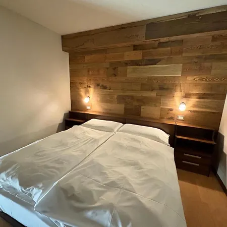 Apartman Petit Flower Isolaccia