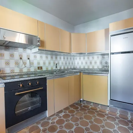 Apartament Petit Flower *